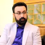 تصاویر| حضور پررنگ مجریان صداوسیما در مراسم وداع با فرزاد جمشیدی؛ لحظاتی پر احساس و غم‌انگیز