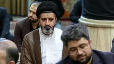 سید مسعود خامنه‌ای؛ پسر رهبر انقلاب که با دختر آیت‌الله خرازی پیوند زندگی بست! - تصویر شاخص