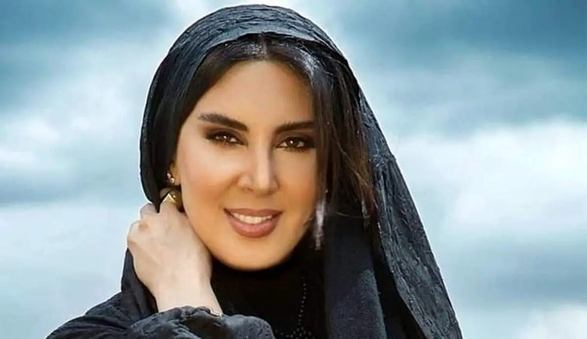 عکس| استایل فرانسوی لیلا بلوکات با کلاه و عینک قهوه ای خبرساز شد - تصویر شاخص