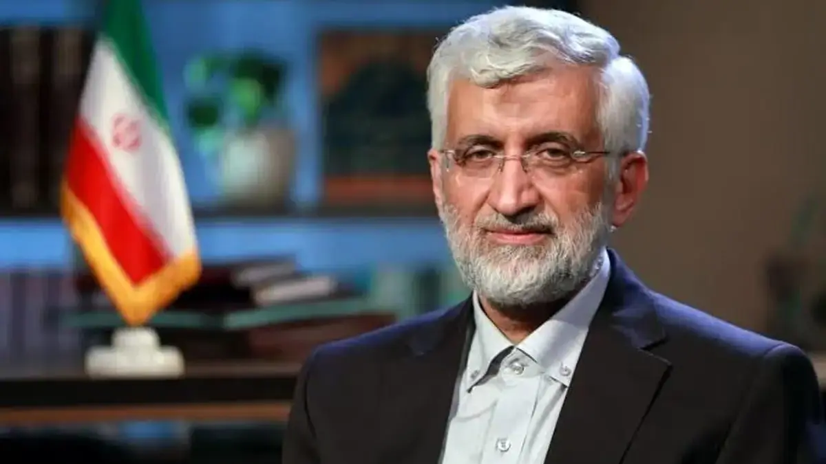 لحظه‌ای صمیمی با سعید جلیلی در خیابان شهید بهشتی که همه را متحیر کرد!